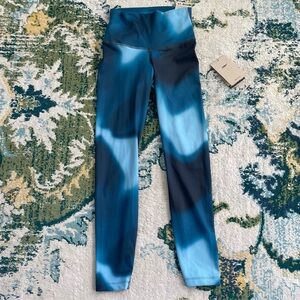 NEW $70 Nike Yoga pants leggings blue dri-fit size small high rise tight fit